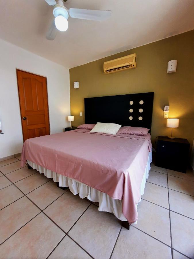 Hacienda Real Suits Ixtapa Ixtapa  Exteriör bild
